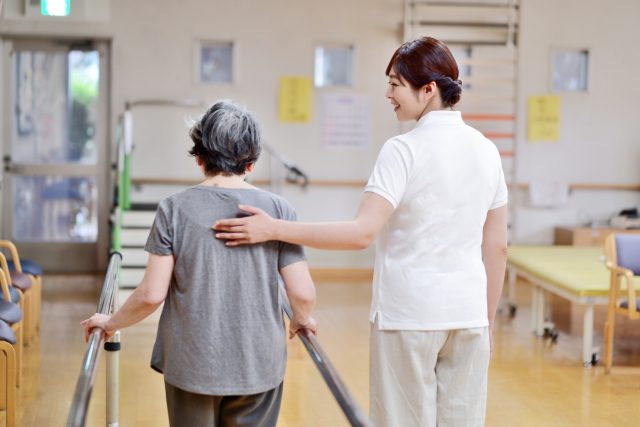 希少な有料老人ホームの入所者の健康管理業務<神奈川県横浜市>負担少なめ◎駅近で通勤便利◎オンコールは同法人医師5名程で分担 希少な有料老人ホームの入所者の健康管理業務<神奈川県横浜市>負担少なめ◎駅近で通勤便利◎オンコールは同法人医師5名程で分担
